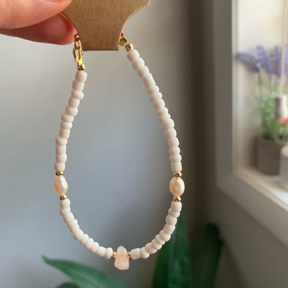 10A. Handmade Rose Quartz and Pearl Beaded Bracelet